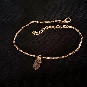 Gold "pineapple" charm anklet